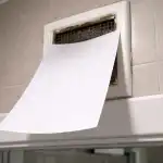 Een gewoon stuk papier onthult de belangrijkste oorzaak van de muffe lucht in je flat een-gewoon-stuk-papier-onthult-de-belangrijkste-oorzaak-van-de.png